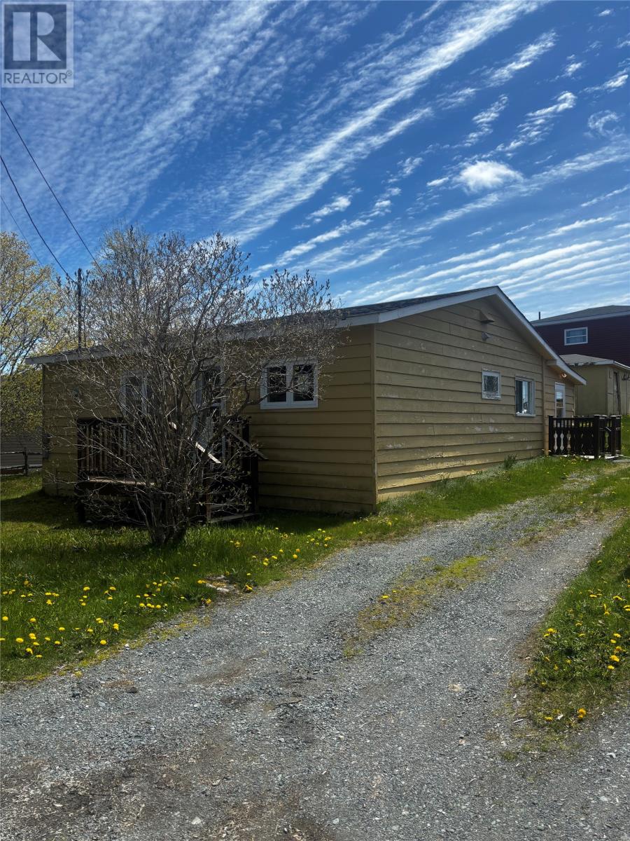 211-213 Country Road, Bay Roberts, Newfoundland & Labrador  A0A 3V0 - Photo 4 - 1298757
