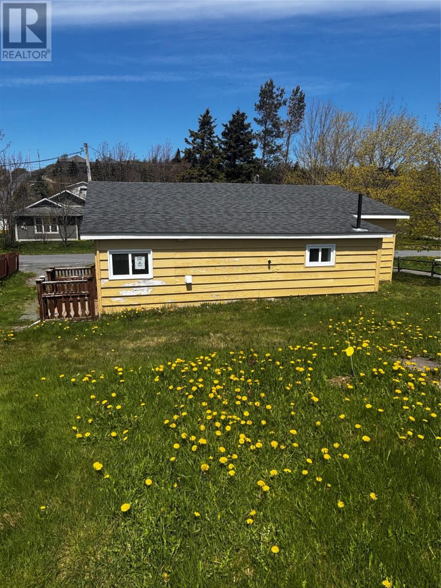 211-213 Country Road, Bay Roberts, Newfoundland & Labrador  A0A 3V0 - Photo 5 - 1298757