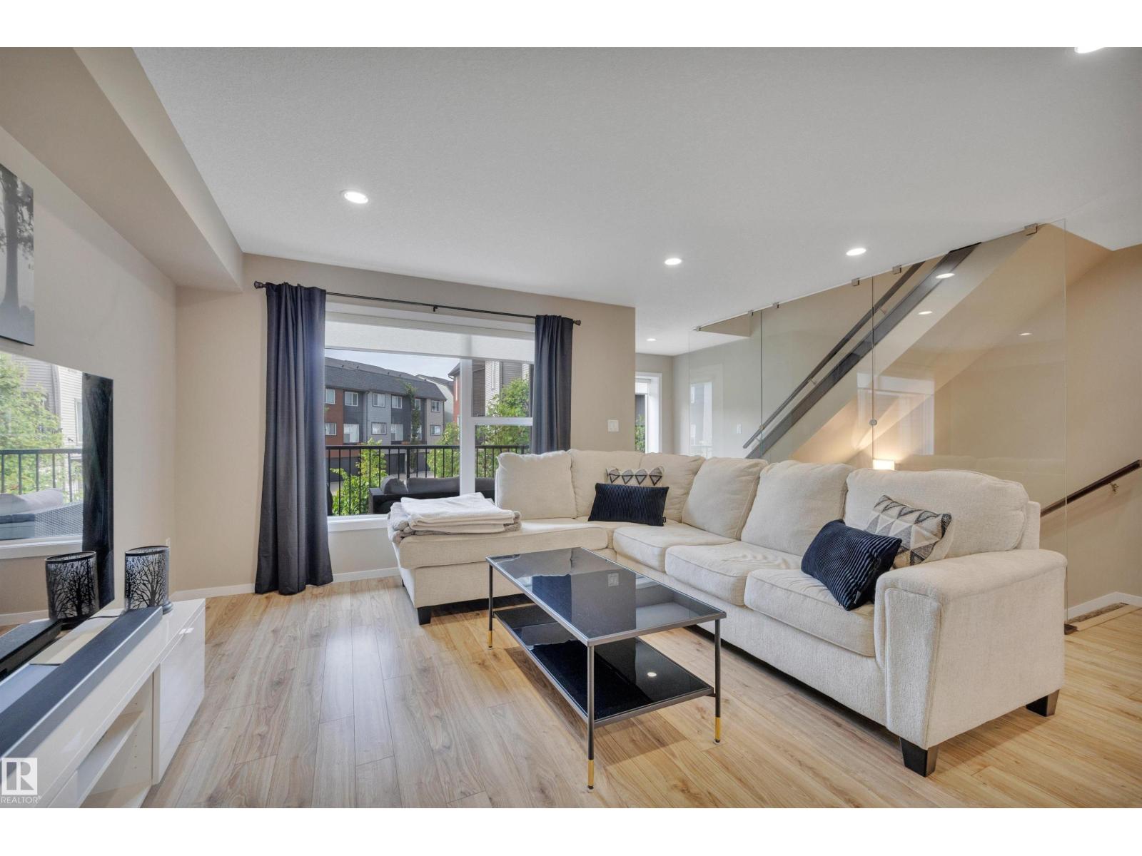#46 1075 Rosenthal Bv NW, Edmonton, Alberta  T5T 7G5 - Photo 9 - E4493057