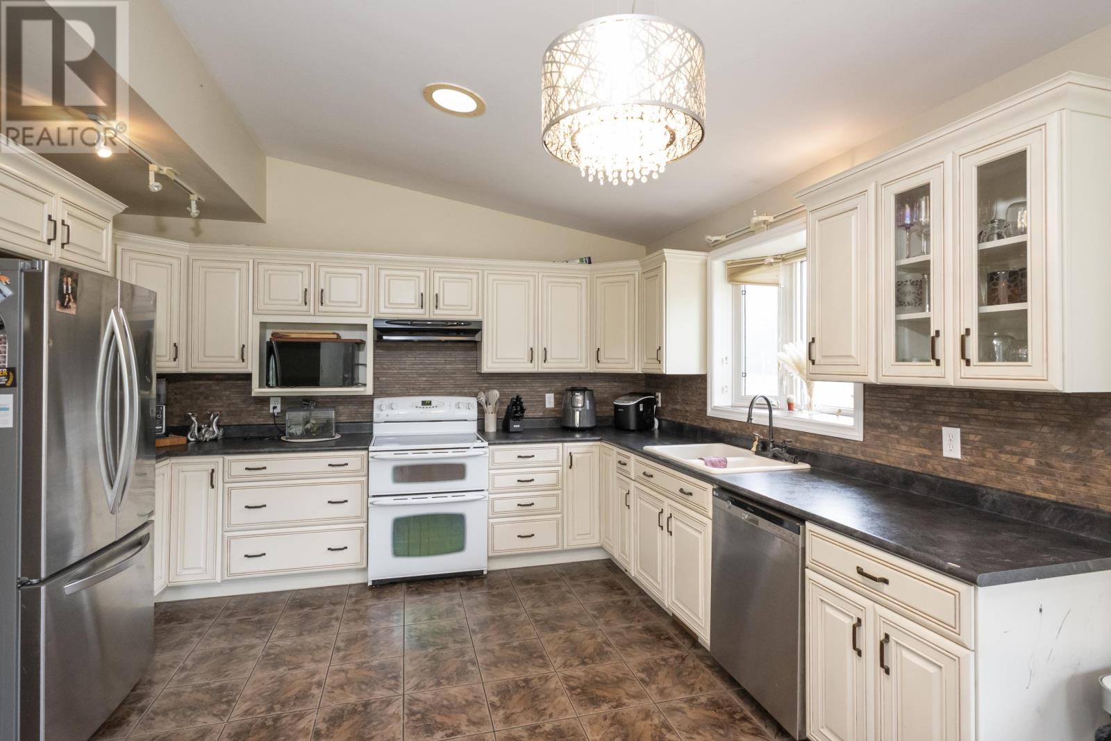 3408 Rosslyn Rd, Rosslyn, Ontario  P7K 0P8 - Photo 8 - TB2601463