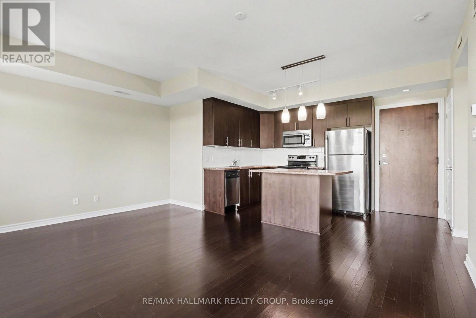 303 - 755 Beauparc Private, Ottawa, Ontario  K1J 0B5 - Photo 2 - X13432426