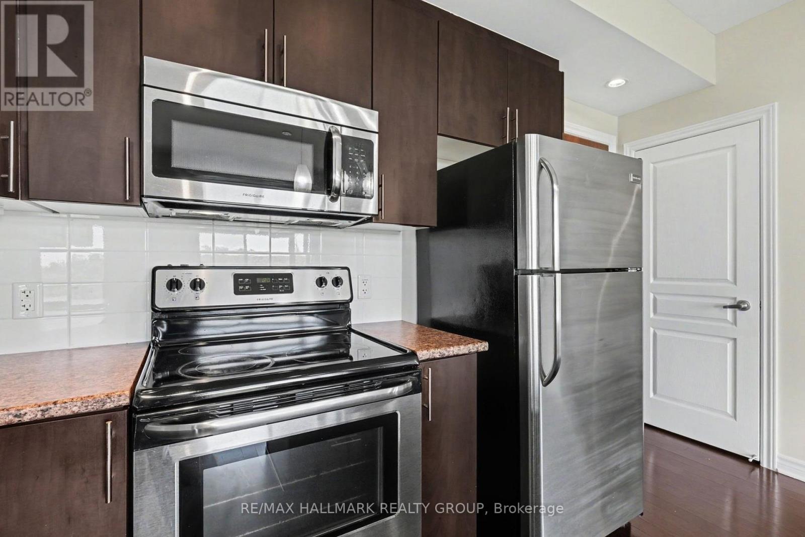 303 - 755 Beauparc Private, Ottawa, Ontario  K1J 0B5 - Photo 4 - X13432426