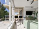 1075 Sunset Drive Unit# 401, Kelowna, BC V1Y 9Y9