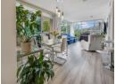 1075 Sunset Drive Unit# 401, Kelowna, BC V1Y 9Y9
