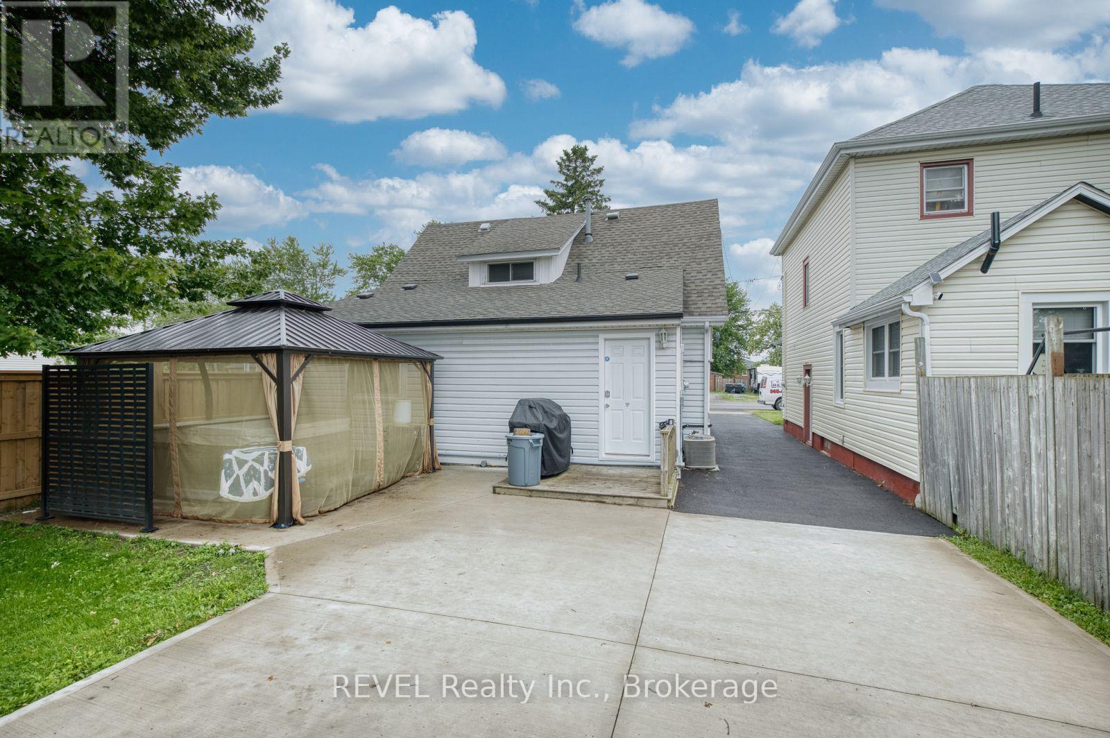 35 Humboldt Parkway, Port Colborne, Ontario  L3K 2H1 - Photo 11 - X13432430