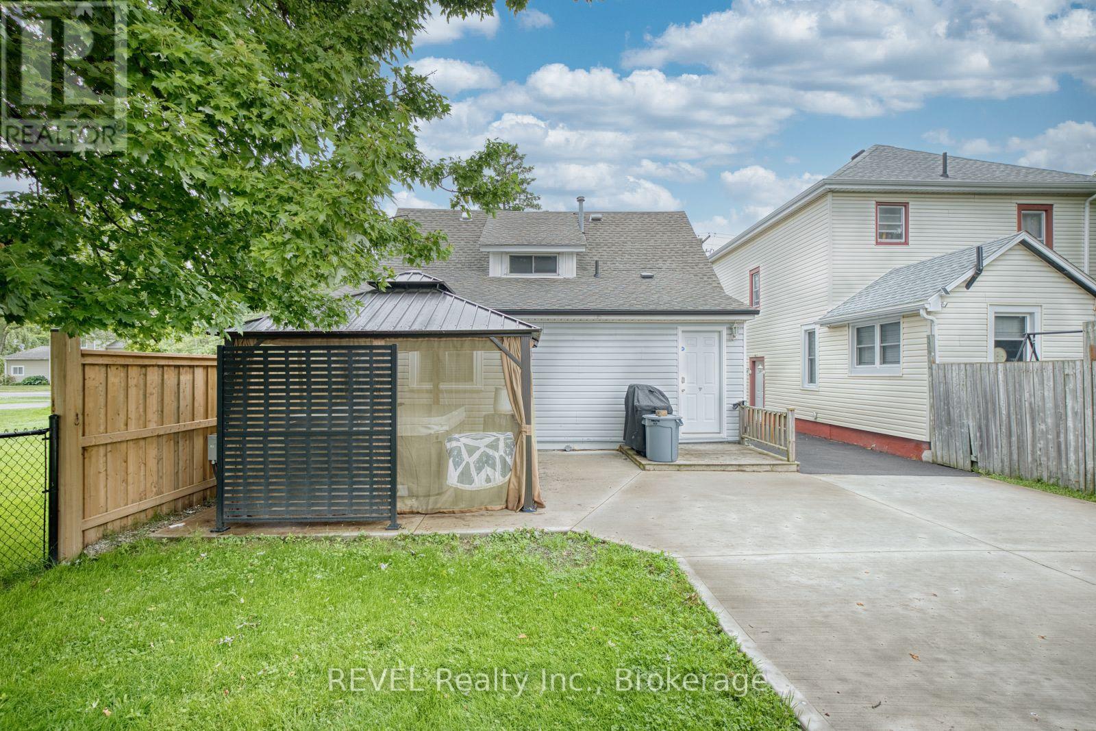 35 Humboldt Parkway, Port Colborne, Ontario  L3K 2H1 - Photo 12 - X13432430