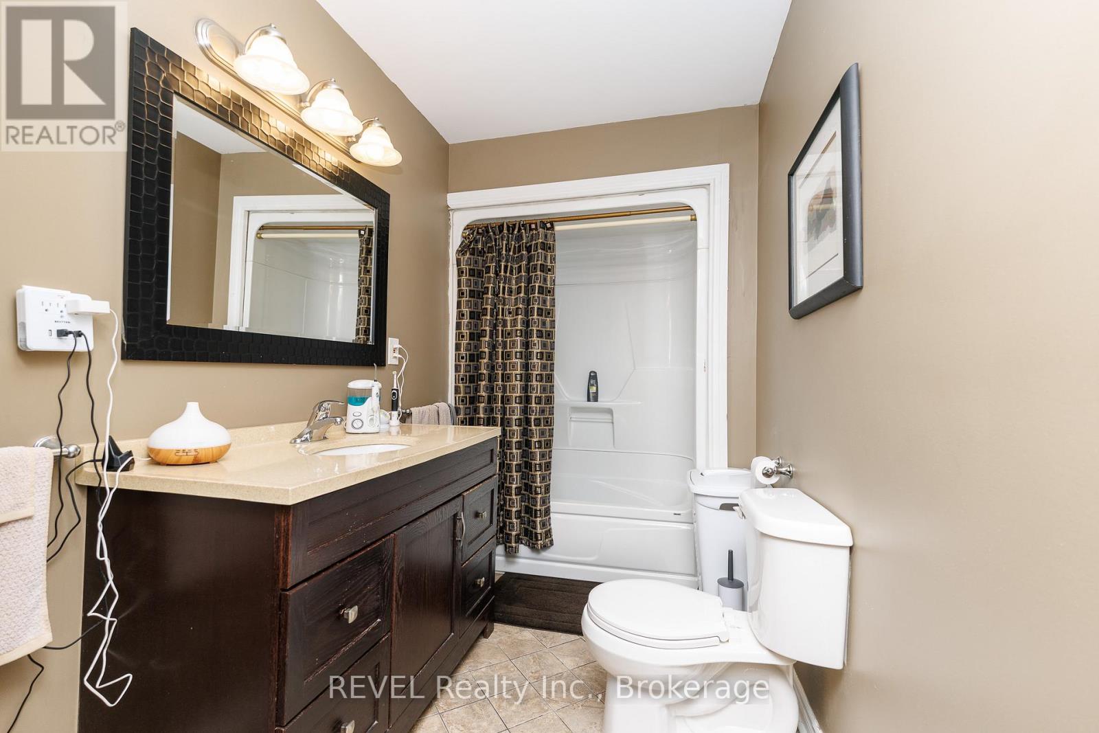 35 Humboldt Parkway, Port Colborne, Ontario  L3K 2H1 - Photo 27 - X13432430