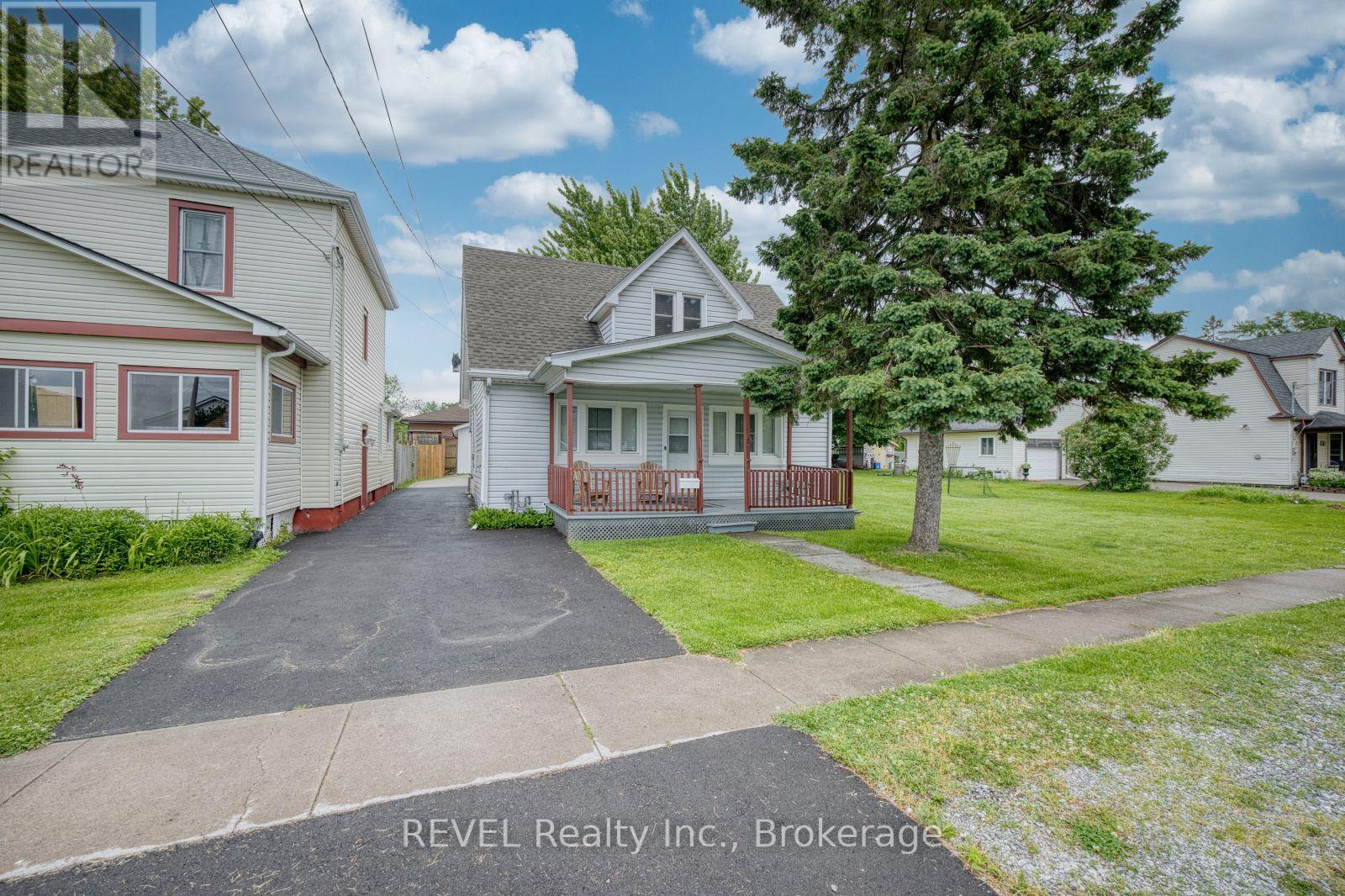 35 Humboldt Parkway, Port Colborne, Ontario  L3K 2H1 - Photo 3 - X13432430