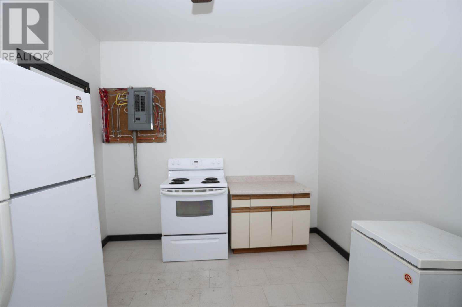318 Ogden St, Thunder Bay, Ontario  P7C 2N3 - Photo 6 - TB2601466