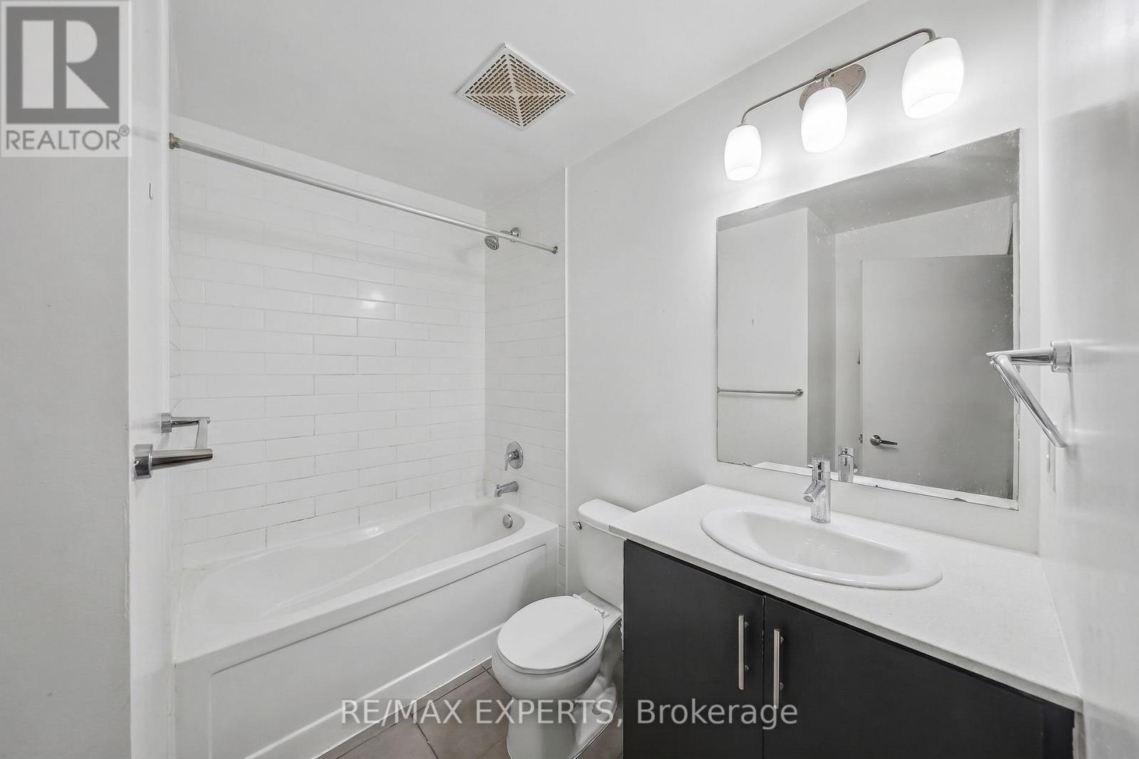 1007 - 365 Prince Of Wales Drive, Mississauga, Ontario  L5B 0G6 - Photo 12 - W13145586