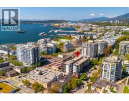 409 123 W 1ST STREET, North Vancouver, British Columbia