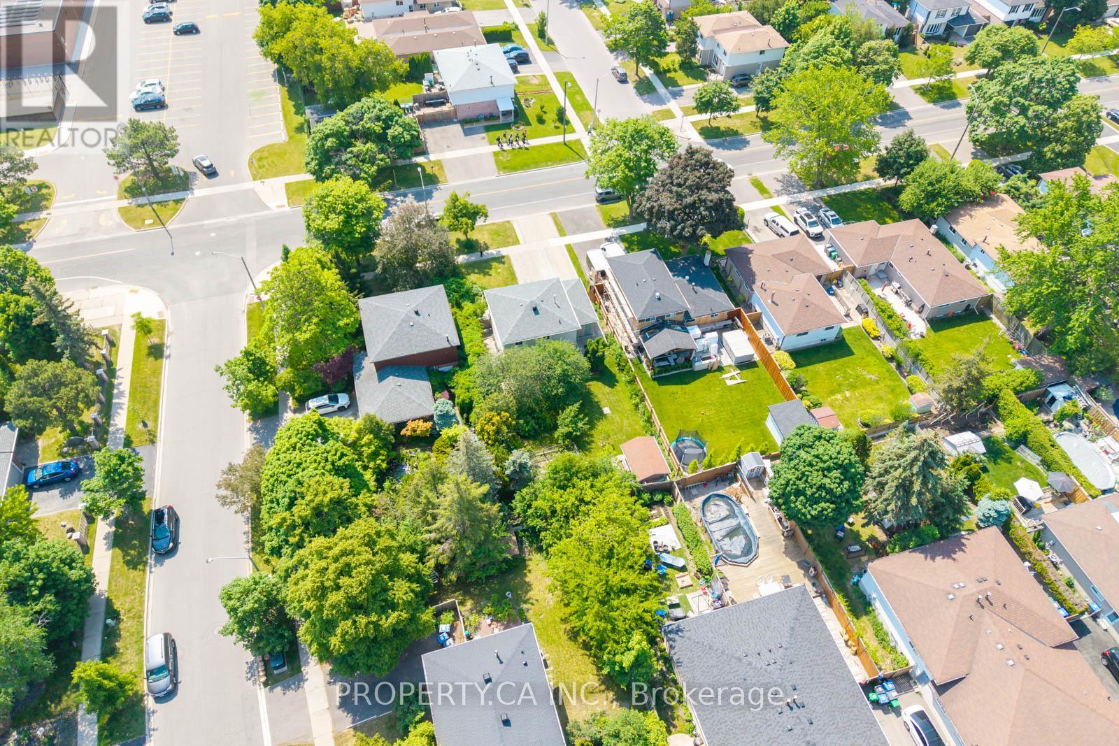 2563 Bromsgrove Road W, Mississauga, Ontario  L5J 1M1 - Photo 47 - W13414214