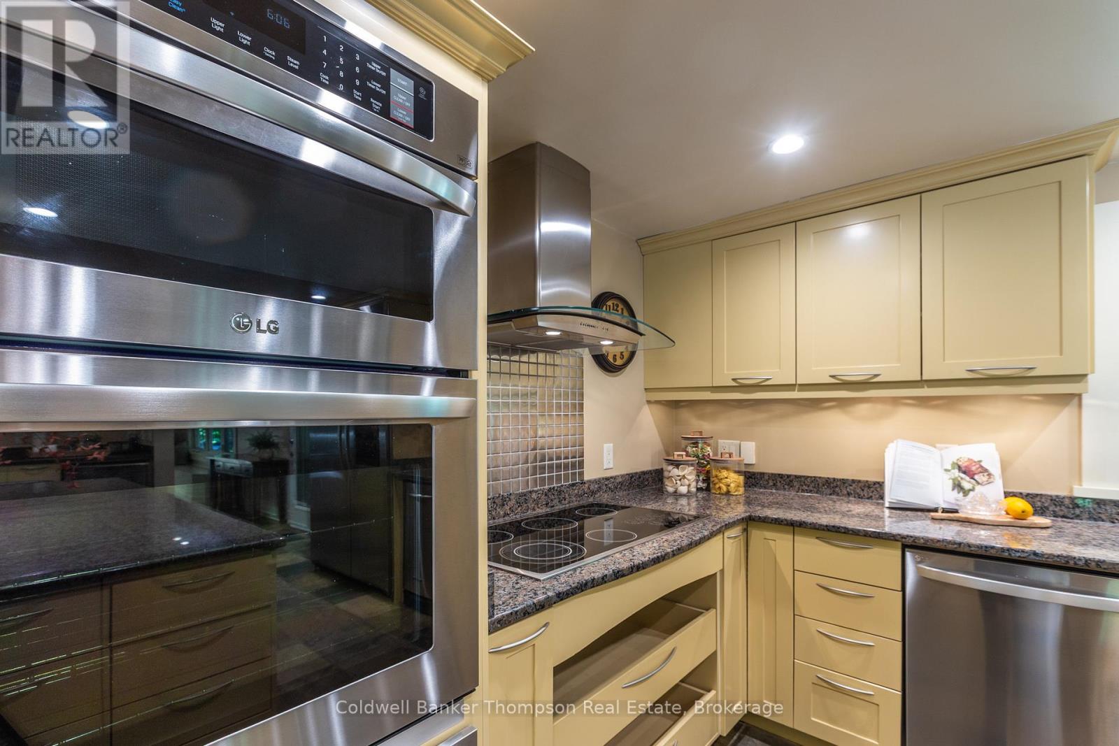 312 Swallowdale Road, Huntsville, Ontario P1H 0A5 - Photo 5 - X13432674