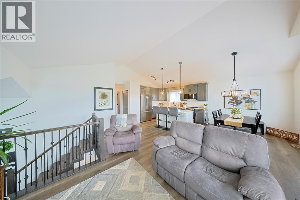 511 Mint Julep Drive, St Clair, Ontario  N0N 1G0 - Photo 9 - 26013787