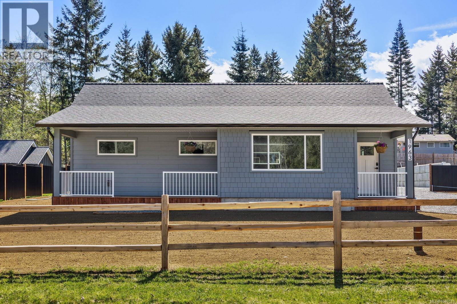 1963 Wilfred Rd, Black Creek, British Columbia V9J 1J8 - Photo 3 - 1040121