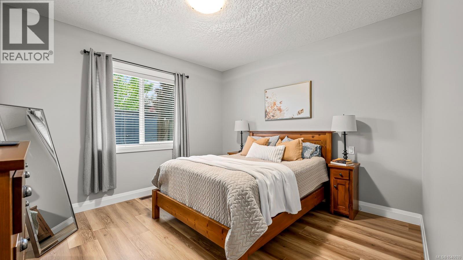 2593 Kendal Ave, Cumberland, British Columbia V0R 1S0 - Photo 11 - 1040039