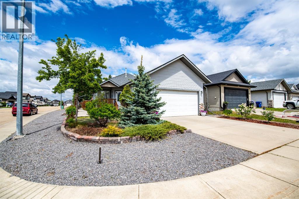 57 Woodbine Close, Blackfalds, Alberta  T4M 0K5 - Photo 4 - A2305596