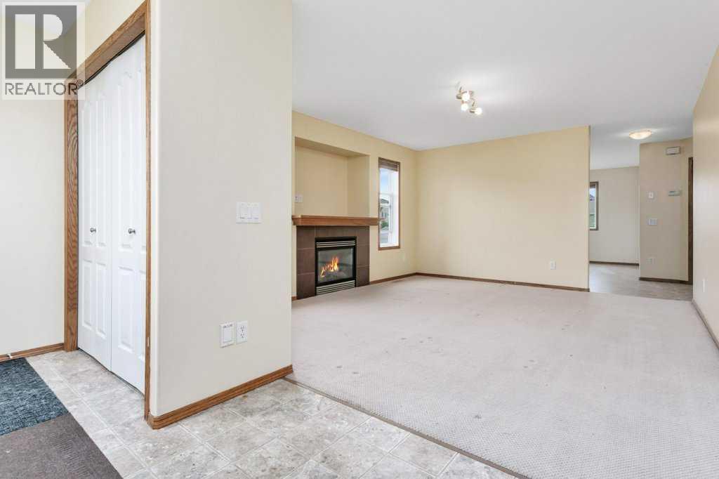 12 Oswald Close, Red Deer, Alberta  T4P 0C1 - Photo 6 - A2319773