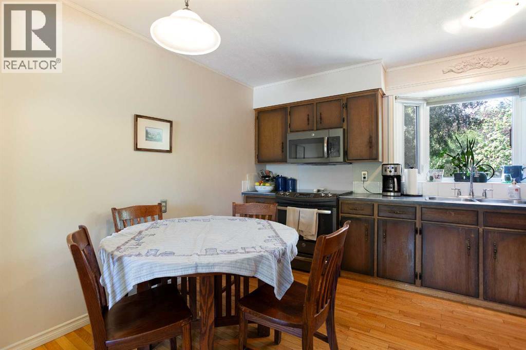 108 Silver Springs Drive Nw, Calgary, Alberta  T3B 3G4 - Photo 12 - A2306718