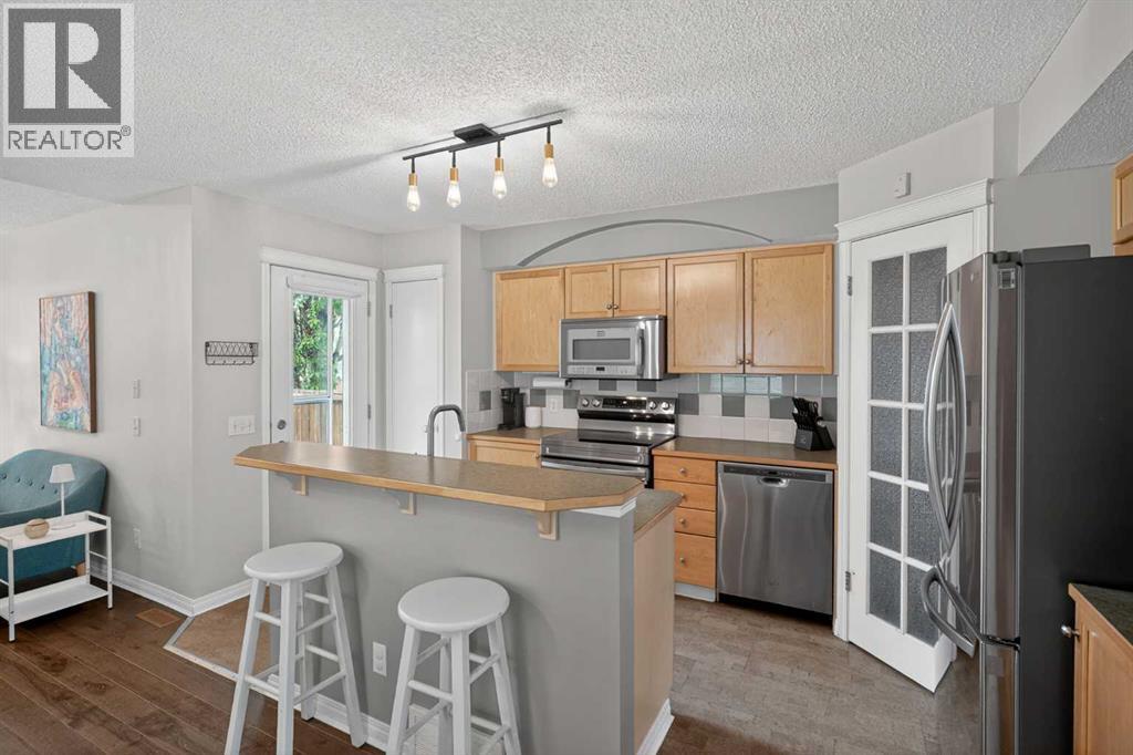 33 Prestwick Rise SE, Calgary, Alberta  T2Z 4A6 - Photo 2 - A2317880