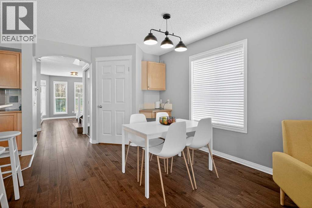 33 Prestwick Rise SE, Calgary, Alberta  T2Z 4A6 - Photo 8 - A2317880