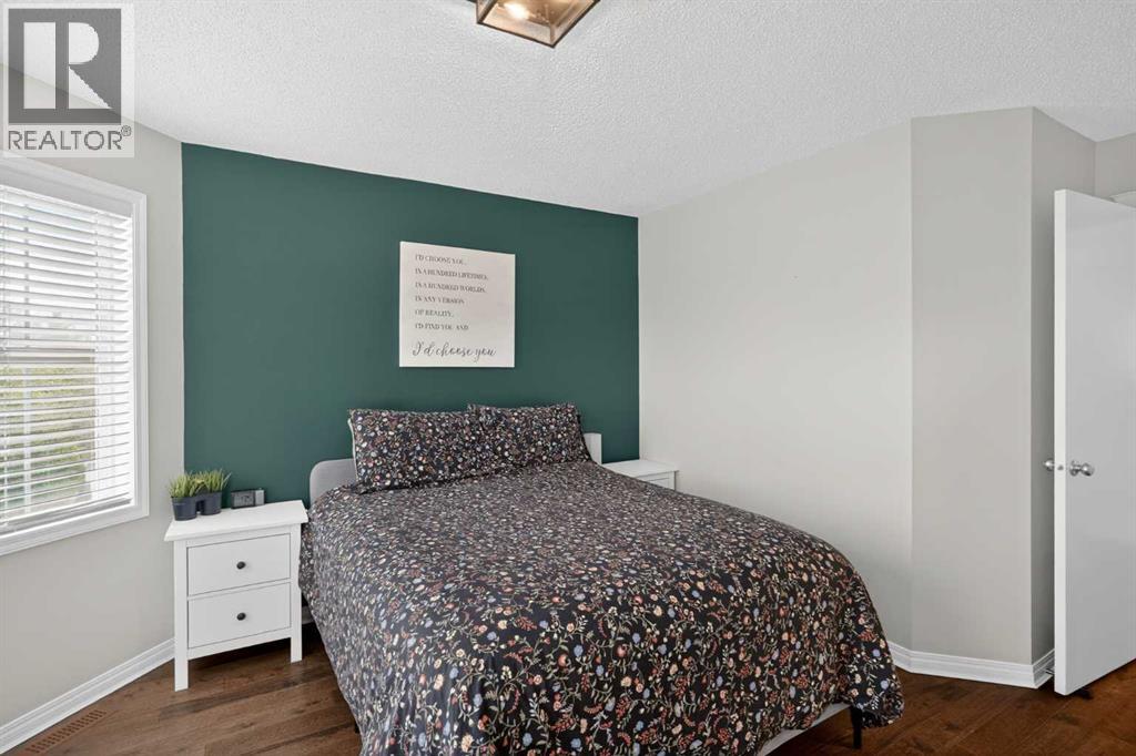 33 Prestwick Rise SE, Calgary, Alberta  T2Z 4A6 - Photo 19 - A2317880