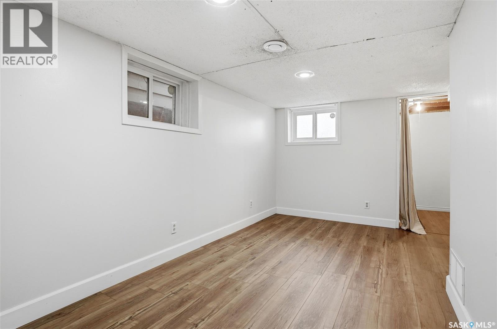 2261 Winnipeg Street, Regina, Saskatchewan  S4P 1H2 - Photo 21 - SK039102