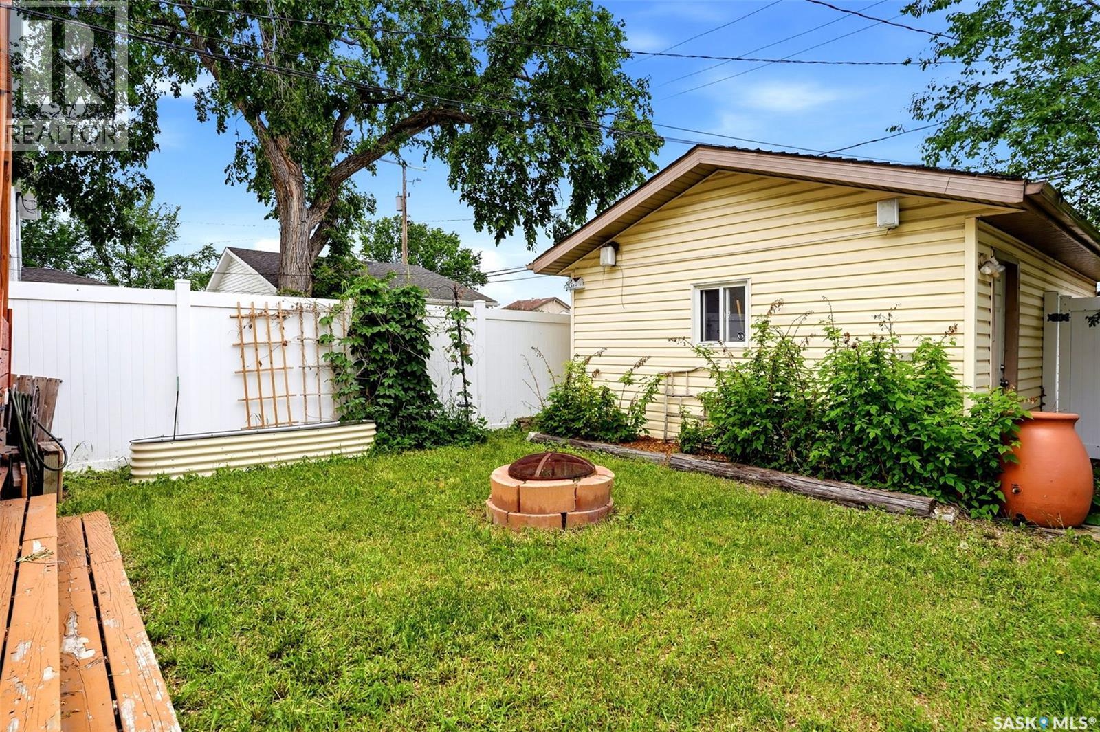 2261 Winnipeg Street, Regina, Saskatchewan  S4P 1H2 - Photo 30 - SK039102