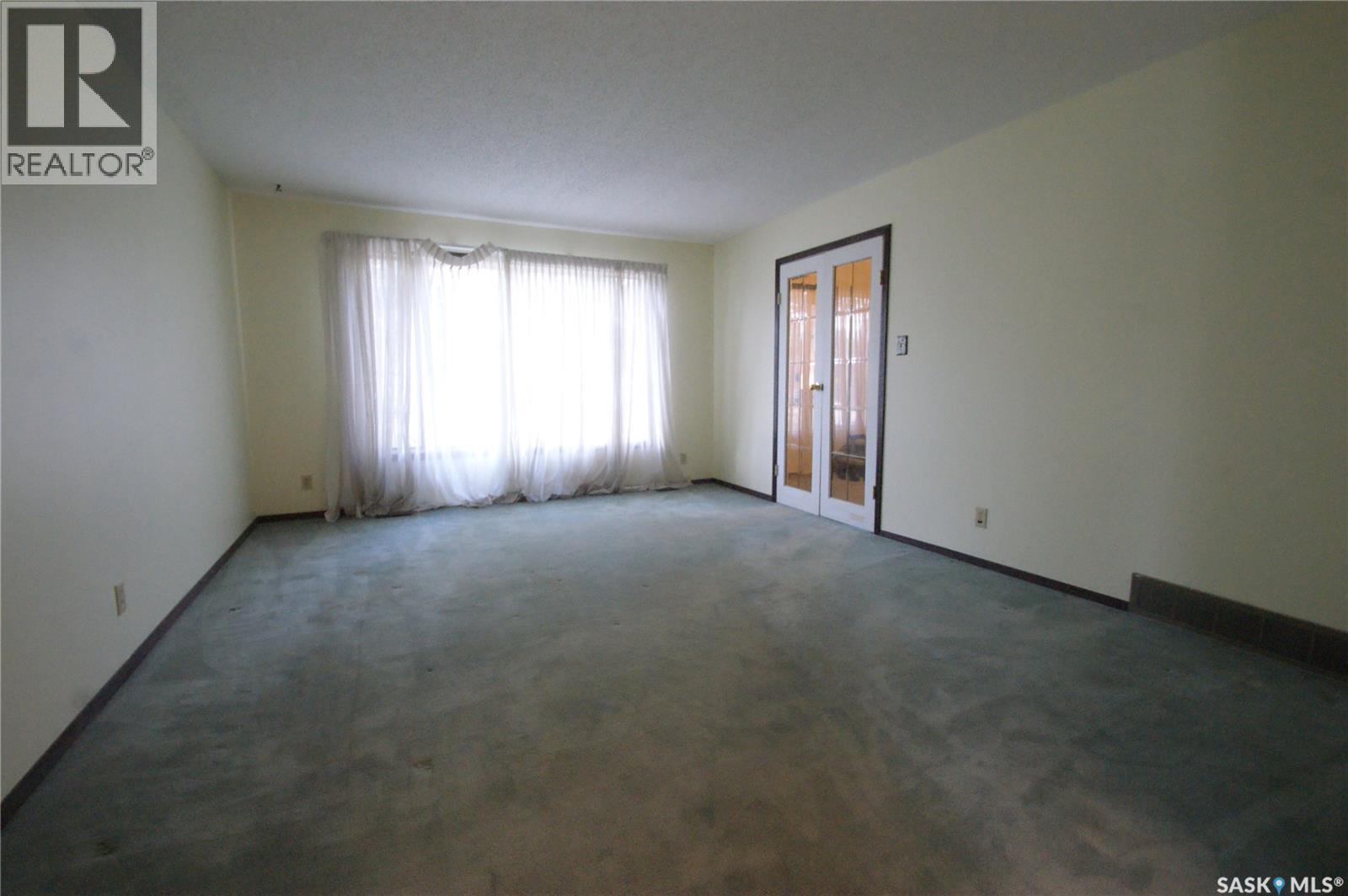 99 Assiniboine Drive, Saskatoon, Saskatchewan  S7K 4E7 - Photo 6 - SK039095