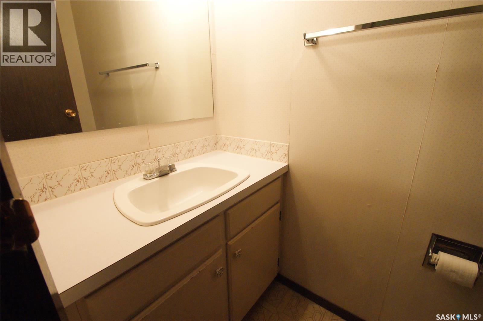 99 Assiniboine Drive, Saskatoon, Saskatchewan  S7K 4E7 - Photo 7 - SK039095