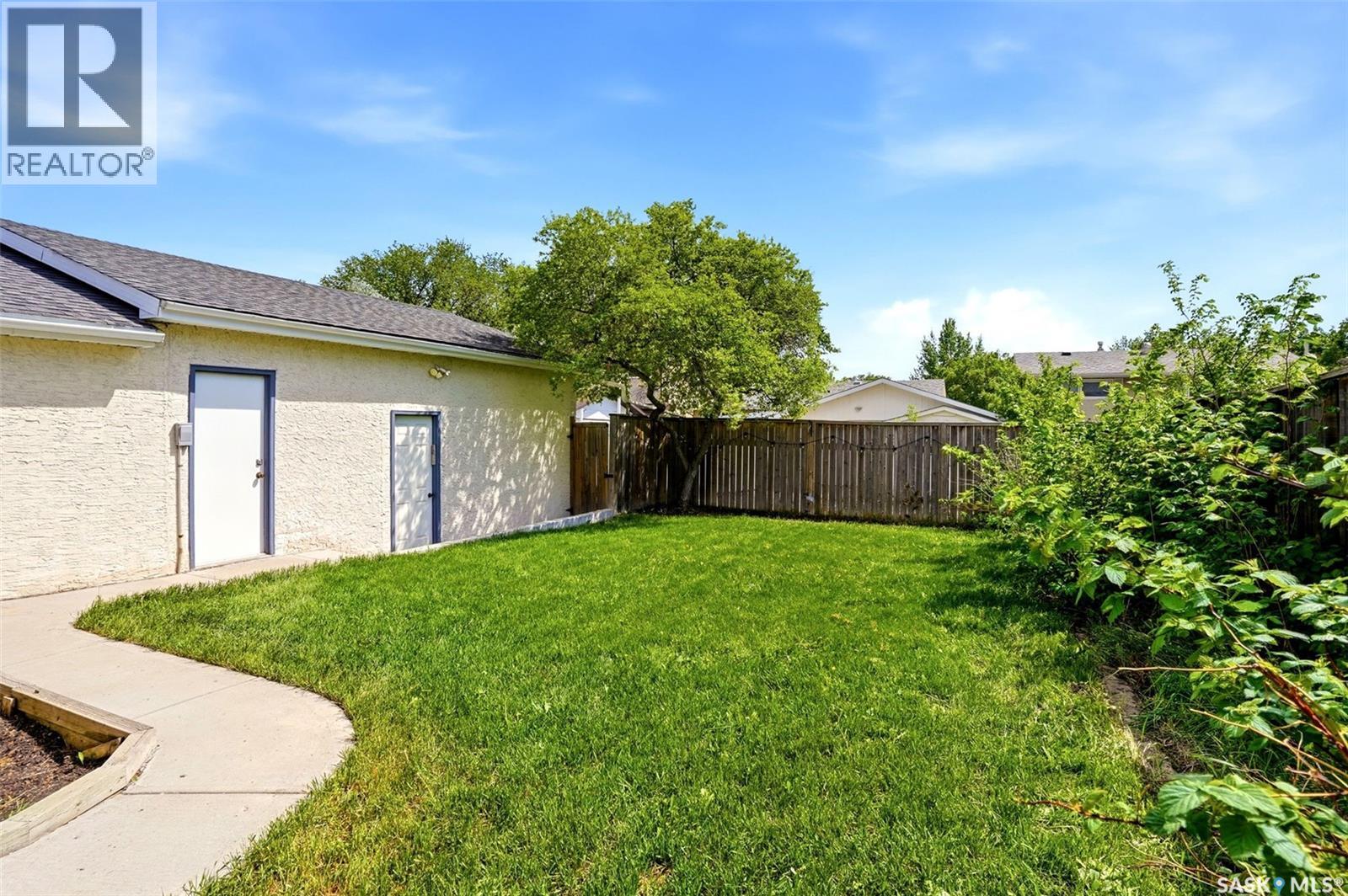 83 Tremaine Avenue, Regina, Saskatchewan  S4R 6N7 - Photo 35 - SK039076