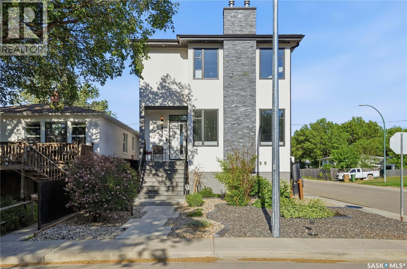 2777 Mcdonald Street, Regina, Saskatchewan  S4N 2Z9 - Photo 2 - SK038919