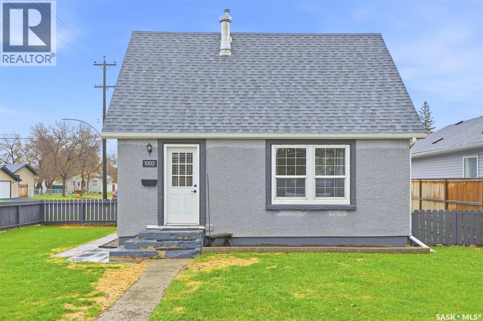 1002 O Avenue S, Saskatoon, Saskatchewan  S7M 2T2 - Photo 2 - SK038866