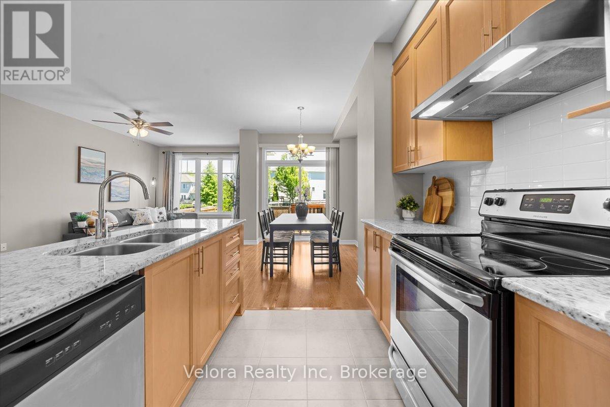 366 Warmstone Drive, Ottawa, Ontario  K2S 0W5 - Photo 12 - X13428706
