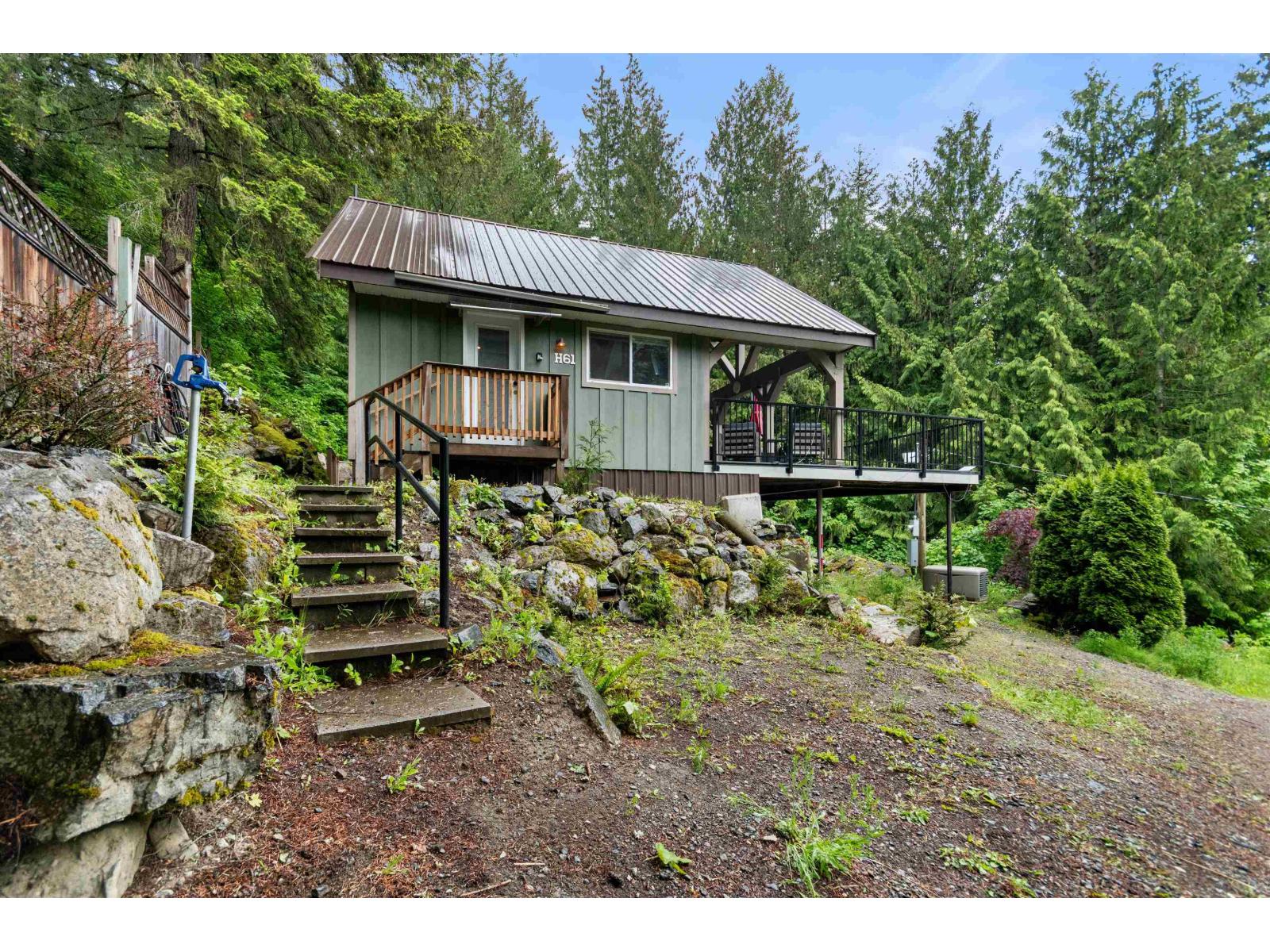 H61 Blueberry Crescent, Sunshine Valley, Sunshine Valley, British Columbia  V0X 1L5 - Photo 4 - R3134736
