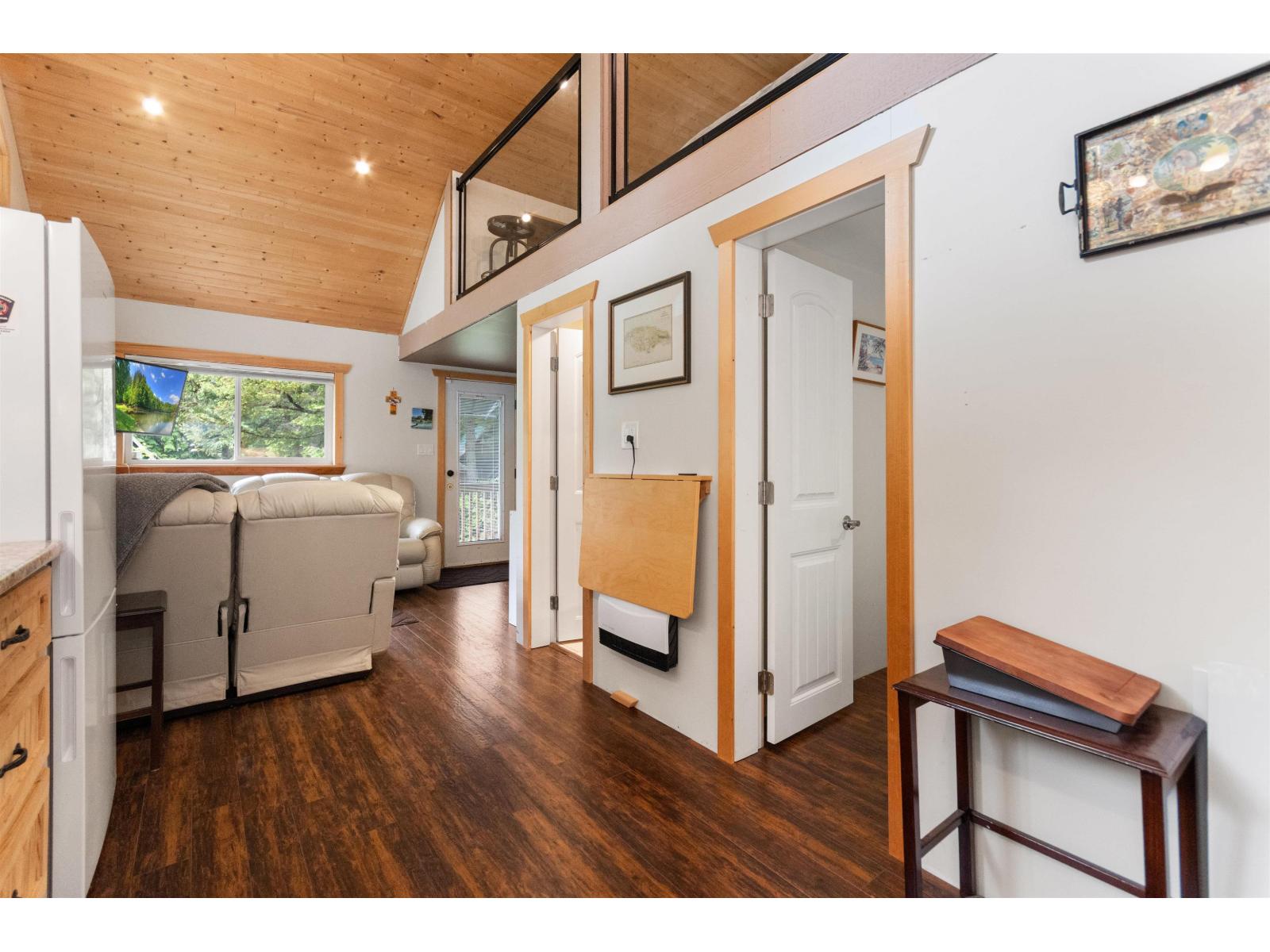H61 Blueberry Crescent, Sunshine Valley, Sunshine Valley, British Columbia  V0X 1L5 - Photo 14 - R3134736