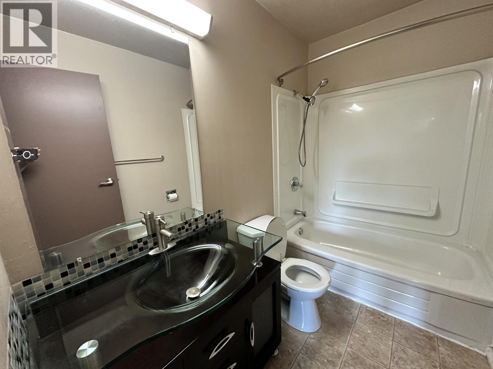 3 308 Highland Way, Port Moody, British Columbia  V3H 3V7 - Photo 9 - R3134935
