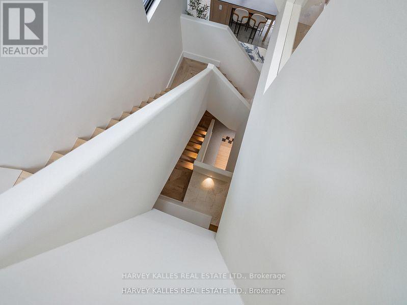 239 Borden Street, Toronto, Ontario  M5S 2N5 - Photo 19 - C13432518