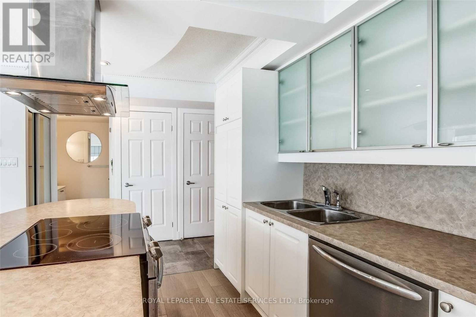 709 - 550 Queens Quay, Toronto, Ontario  M5V 3M8 - Photo 12 - C13432634
