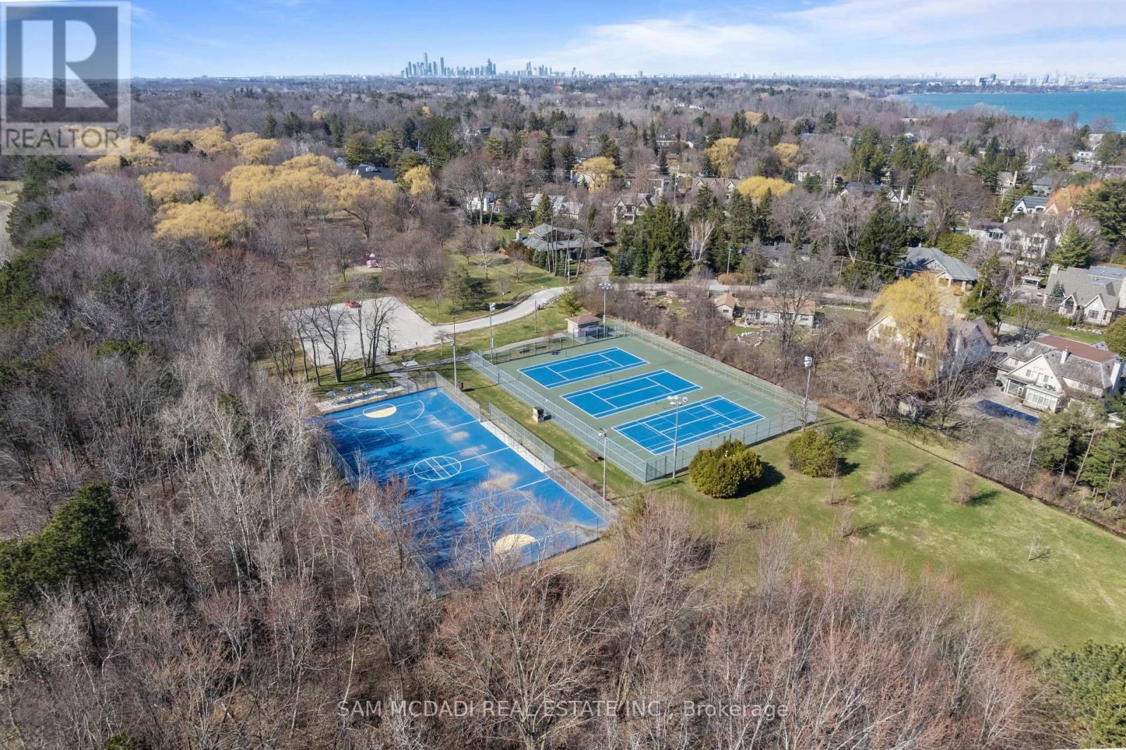 362 Meadow Wood Lane, Mississauga, Ontario  L5J 2S9 - Photo 49 - W13252556