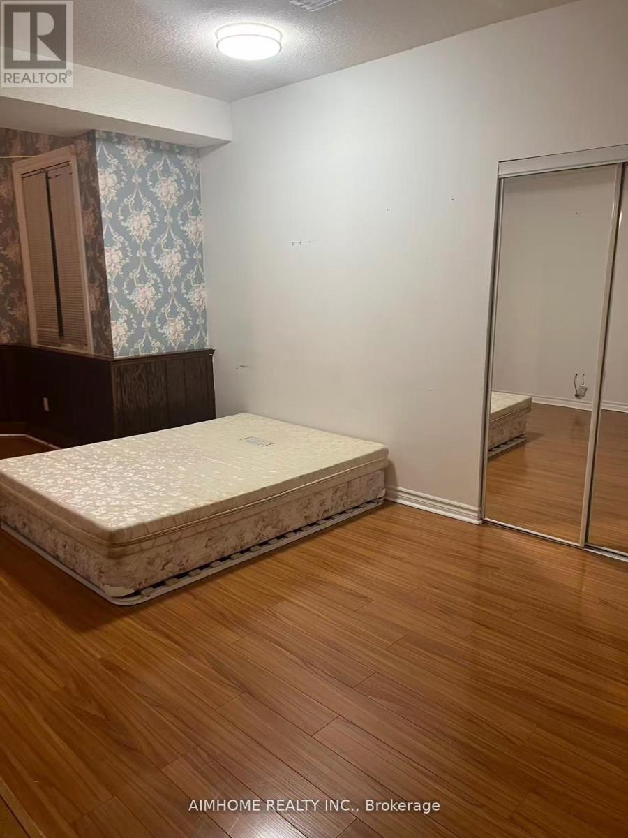 Unit1 - 35 Mcdairmid Road, Toronto, Ontario  M1S 1Z5 - Photo 3 - E13432568