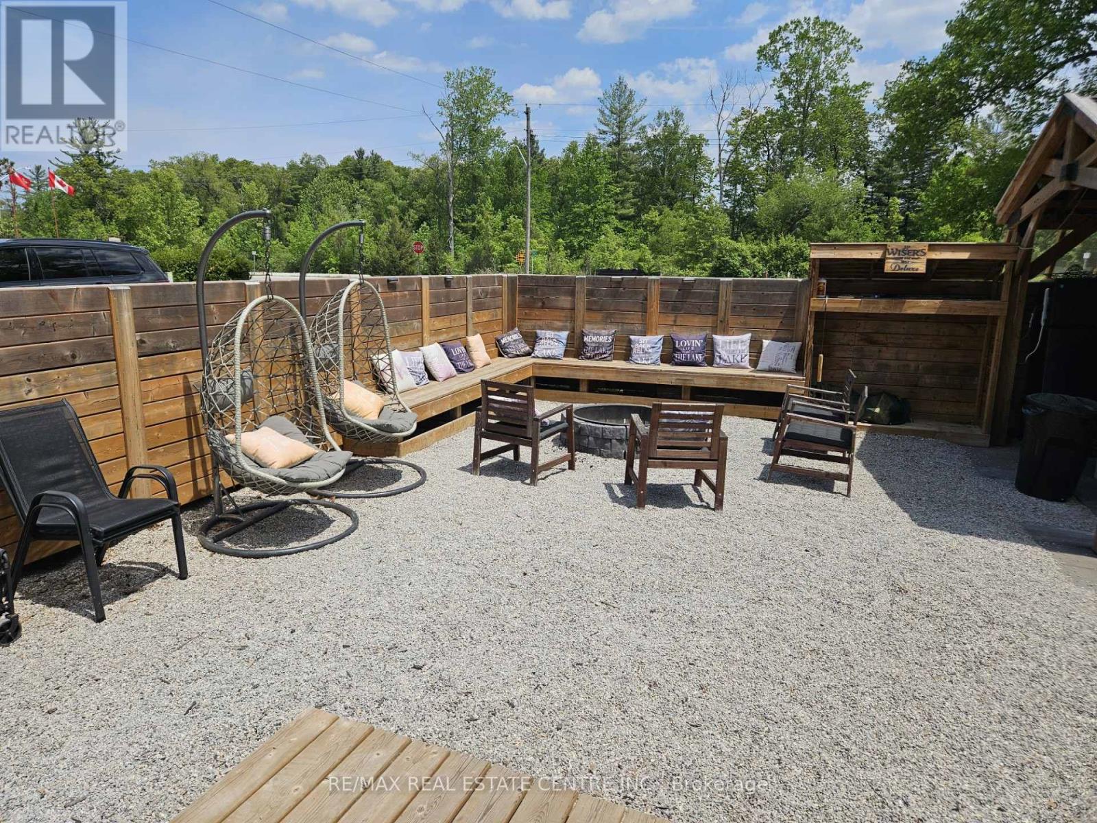 9717 Army Camp Road, Lambton Shores, Ontario  N0N 1J3 - Photo 42 - X12850372
