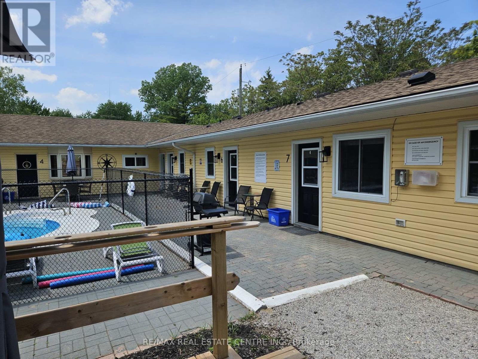 9717 Army Camp Road, Lambton Shores, Ontario  N0N 1J3 - Photo 45 - X12850372