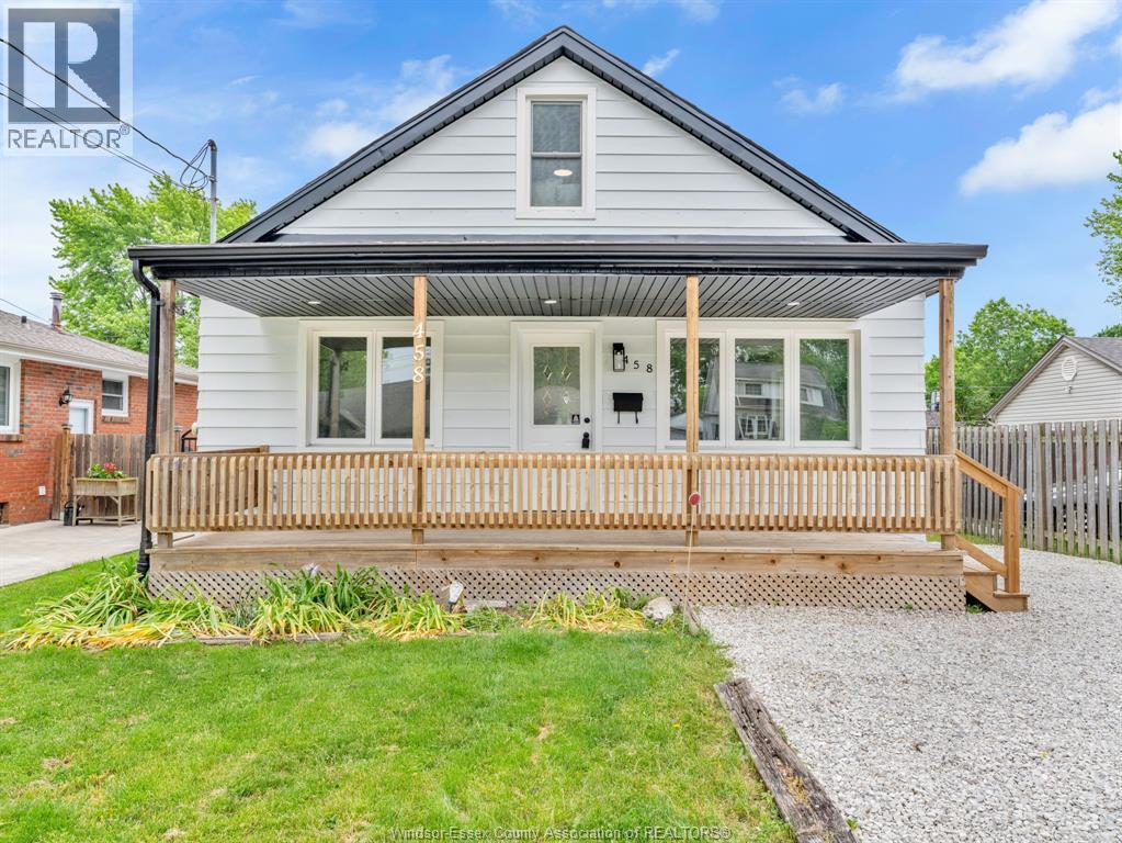 MLS# 26013832: 458 ST. PIERRE AVENUE, Tecumseh, Canada