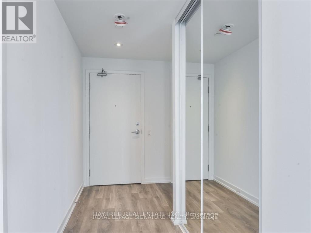 1910 - 5 Buttermill Avenue, Vaughan, Ontario  L4K 0J5 - Photo 5 - N13432696
