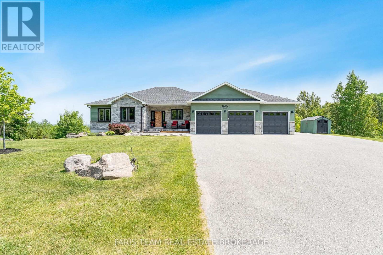 1607 Georgian Heights Boulevard, Severn (Fesserton), Ontario  L0K 2C0 - Photo 4 - S13432408