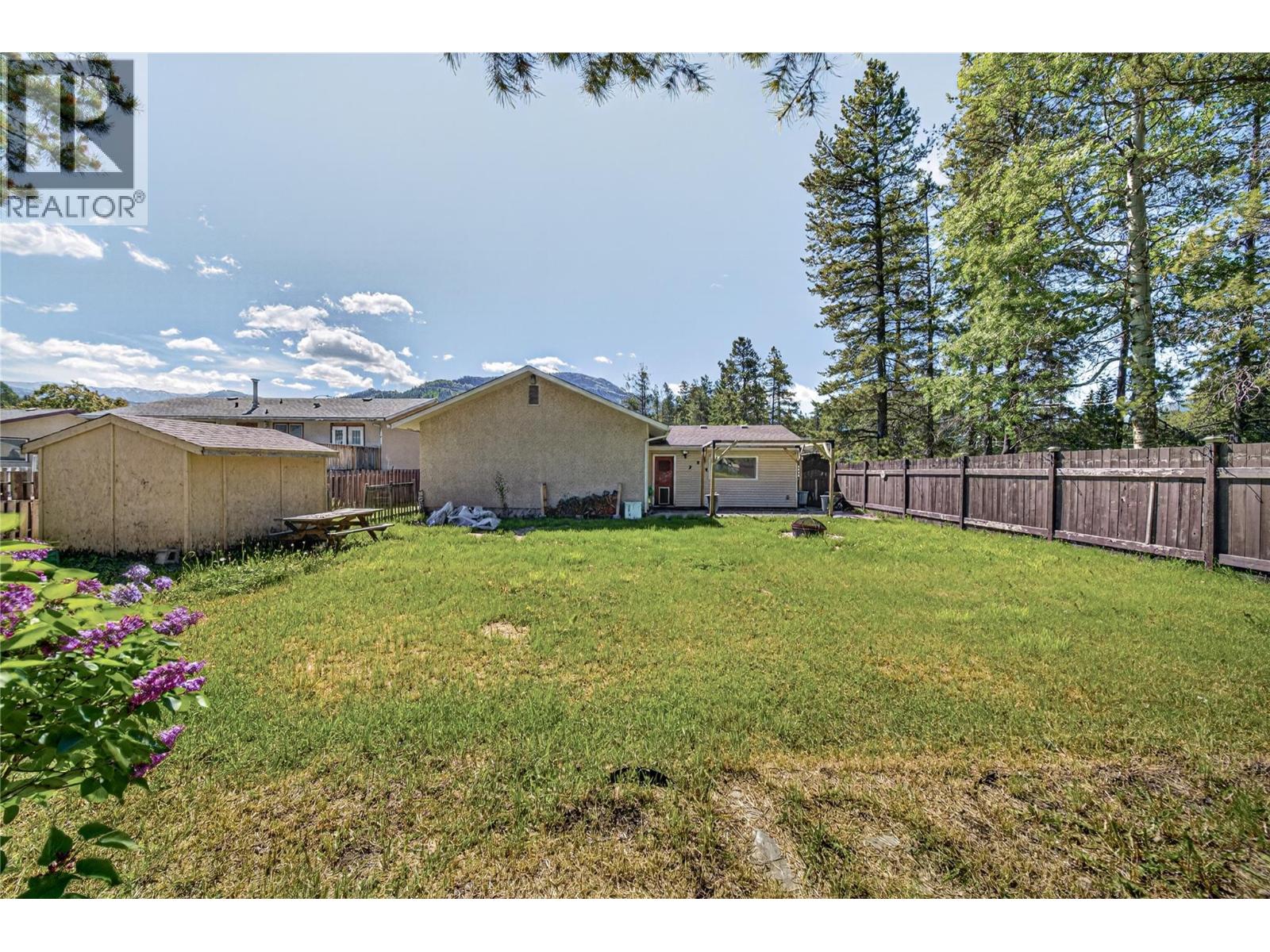 311 Red Cedar Drive, Sparwood, British Columbia  V0B 2G0 - Photo 27 - 10384370