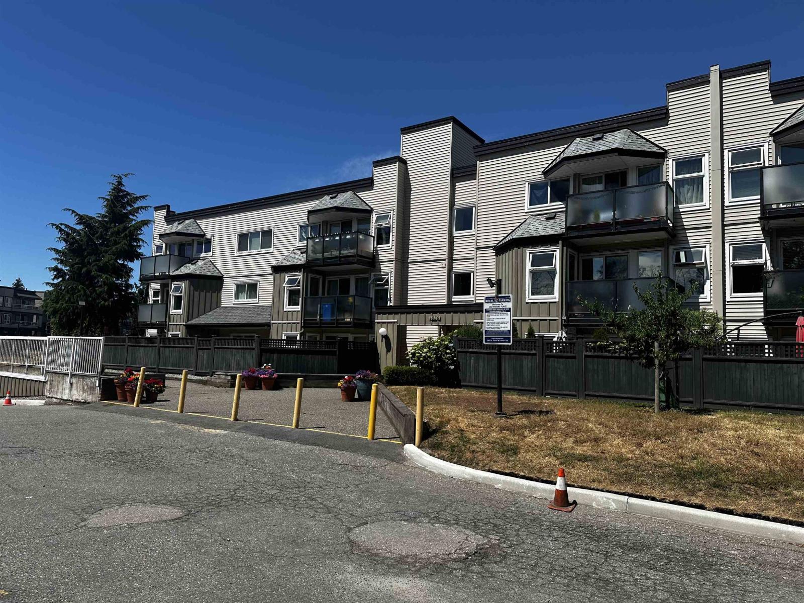 205 1850 Southmere Crescent, Surrey, British Columbia  V4A 6Y6 - Photo 10 - R3128262