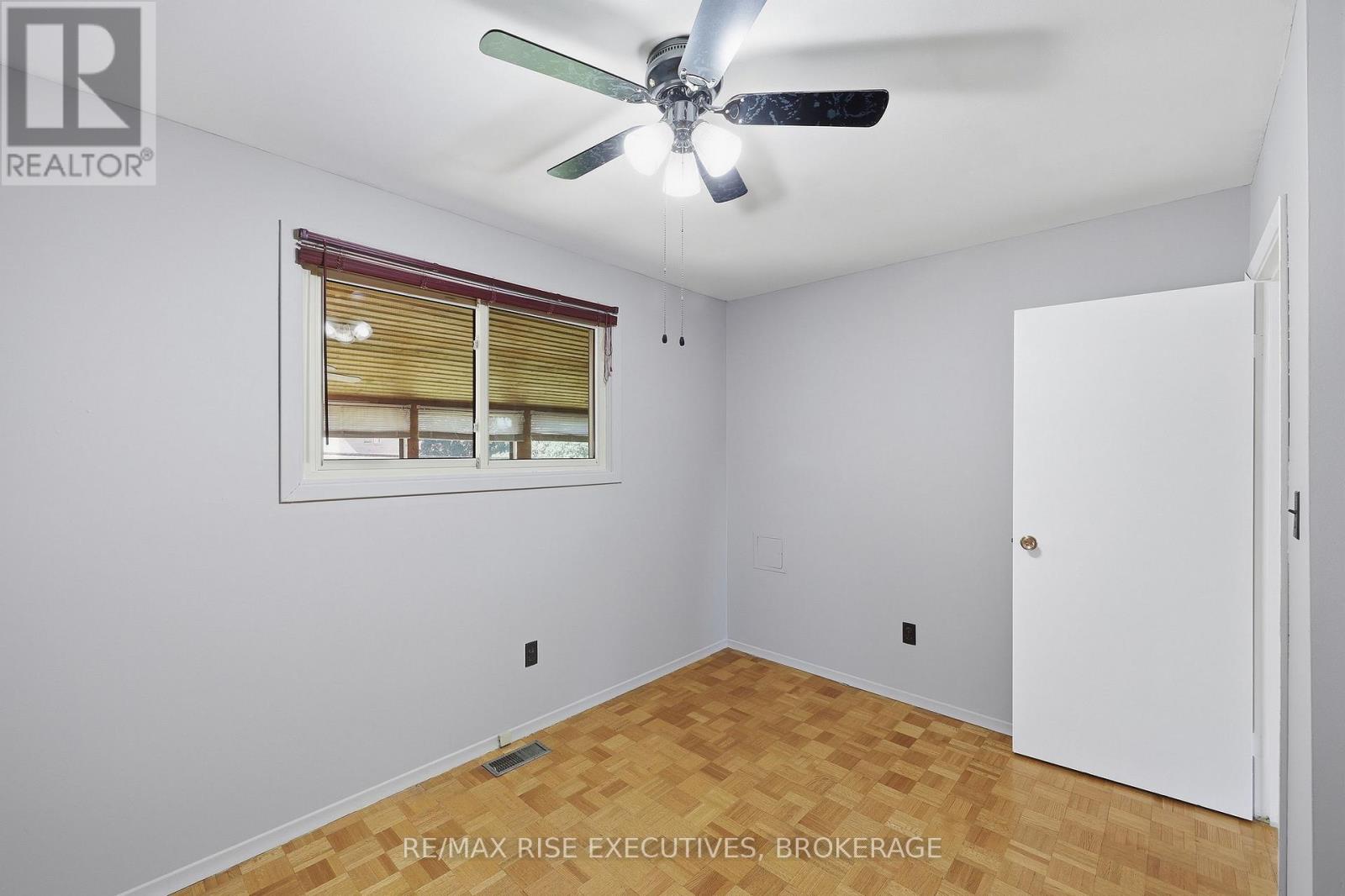 1055 Lincoln Drive, Kingston, Ontario  K7M 4Z3 - Photo 22 - X13432862
