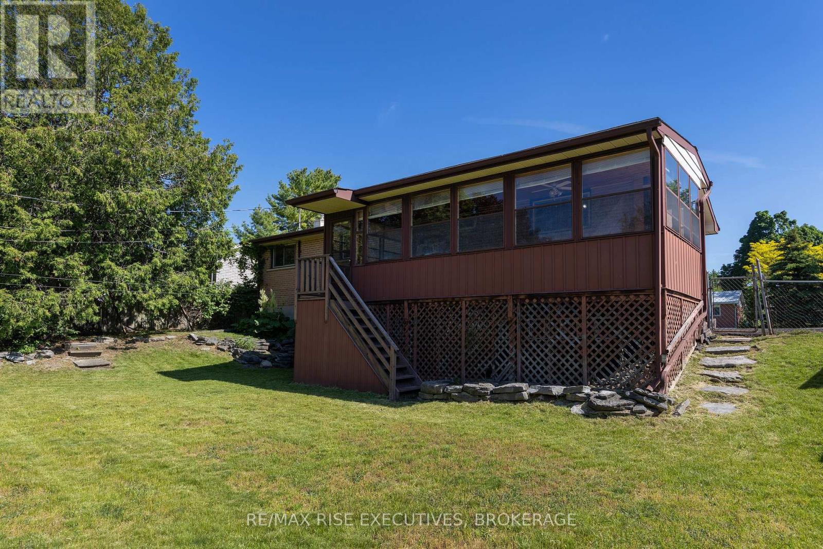 1055 Lincoln Drive, Kingston, Ontario  K7M 4Z3 - Photo 41 - X13432862